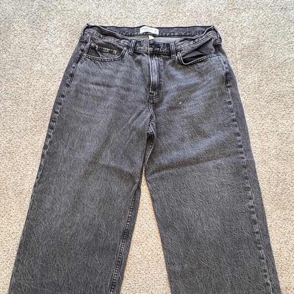 Abercrombie & Fitch Ultra Loose Low Rise Jeans - Picture 1 of 4